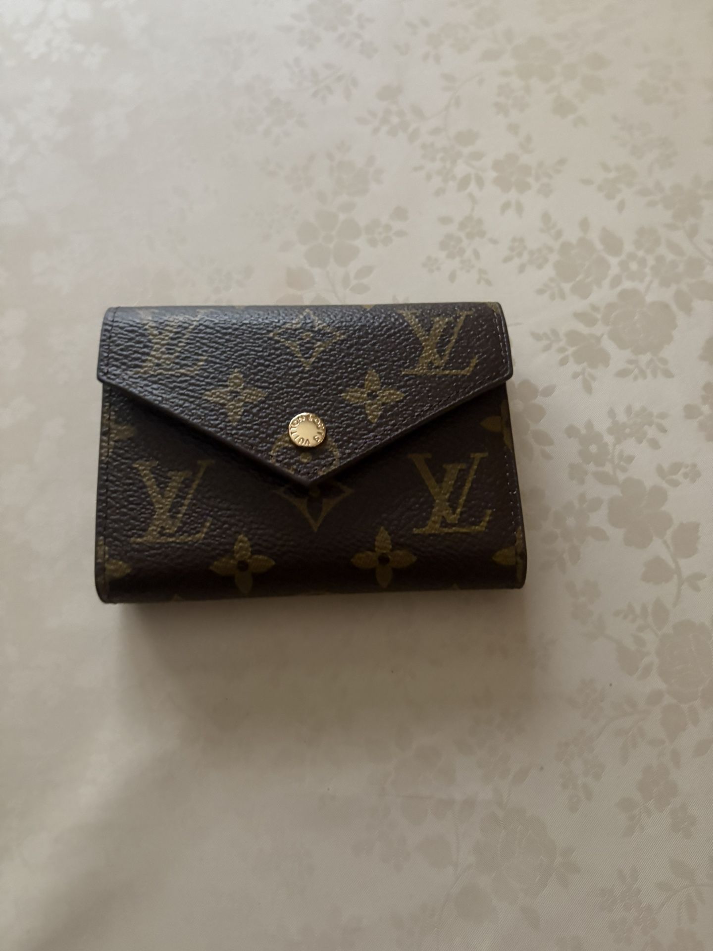 Louis Vuitton Leather Wallet for Women - Brown (M61652)