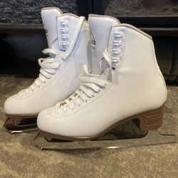 Jackson Artiste Women’s Size 6