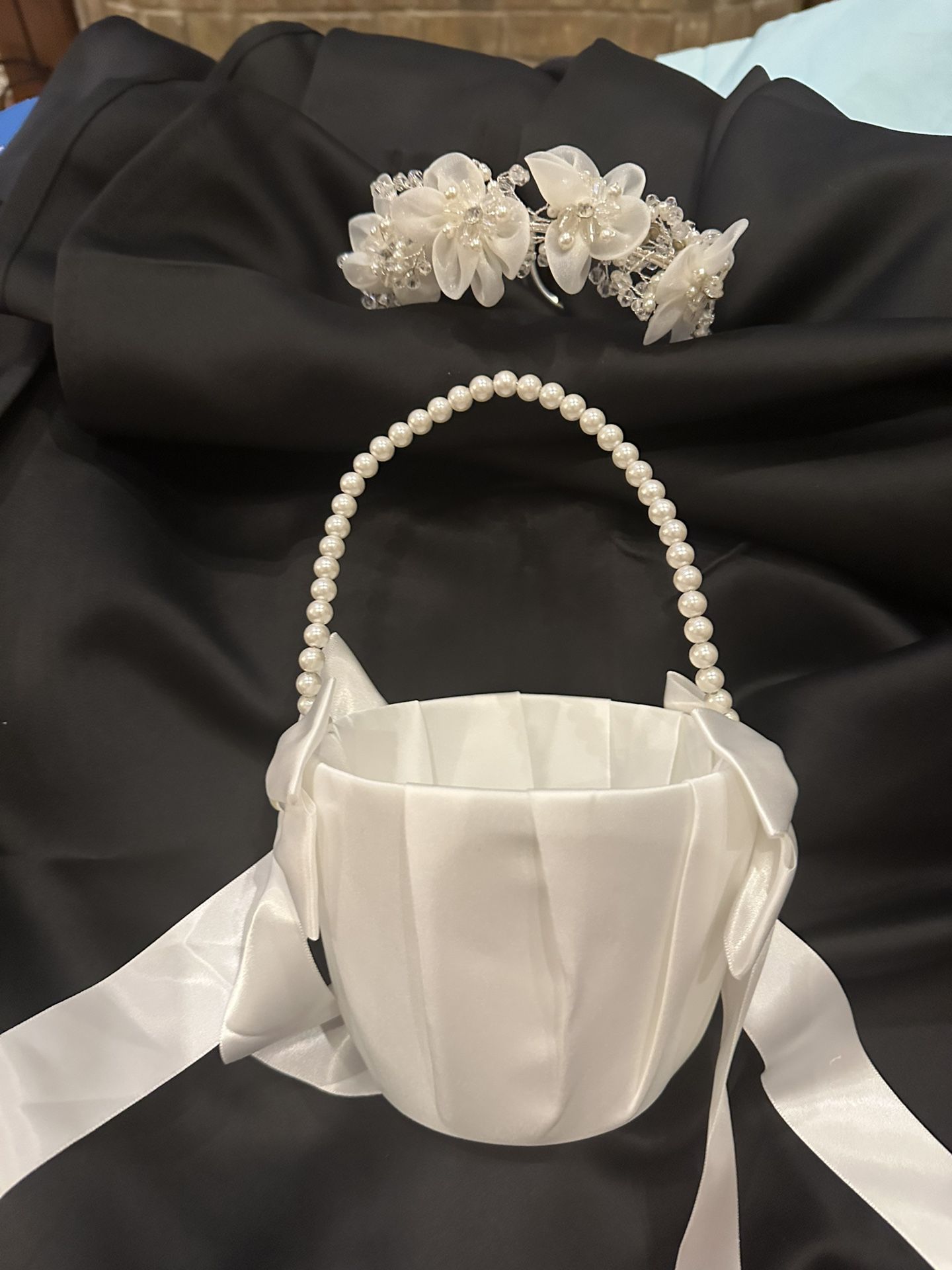 Flower Girl Set (basket And Matching Hairpiece)