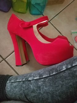 Brand new size 10 woman's heels