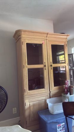 2-Piece Wooden Display Cabinet / Curio Hutch with Glass Shelves