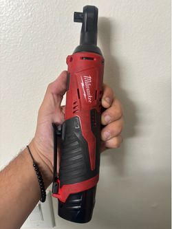 Milwaukee 3/8 Cordless Ratchet