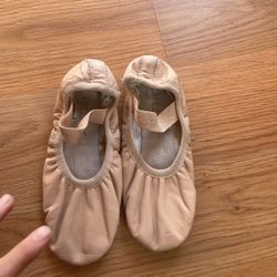 Girls Ballet Shoes Size 11