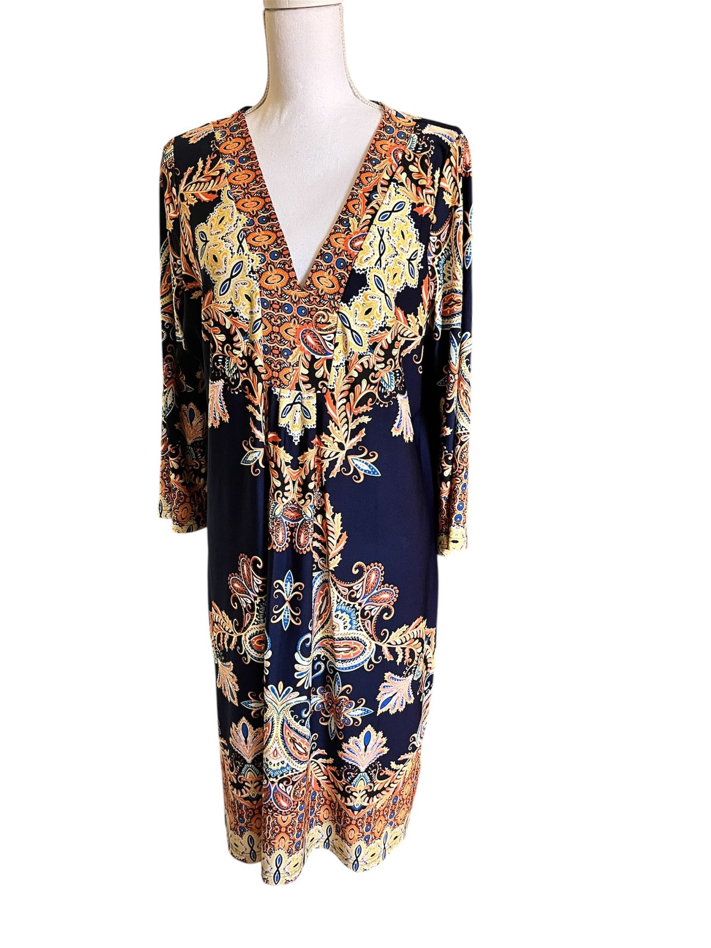 White Mark Bell Sleeve Fashion Dress