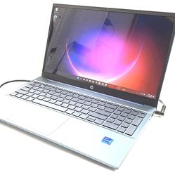 HP Pavilion Laptop PC Core i7-1255U 16GB DDR4 512 GB SSD GeForce MX550 with touch screen