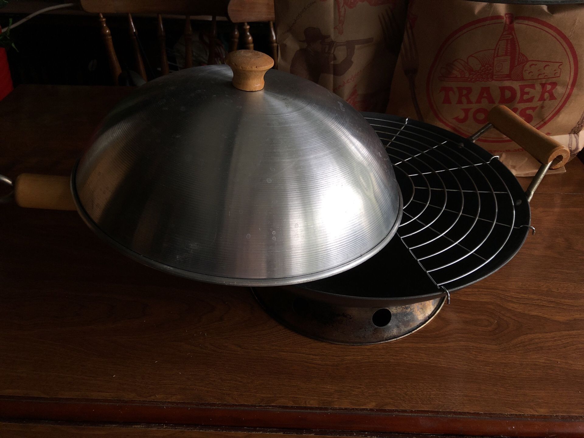 Large fry pan with base for indoor stove top cooking.