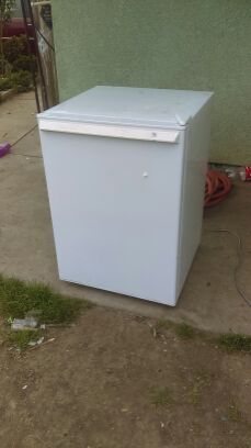 Mini fridge