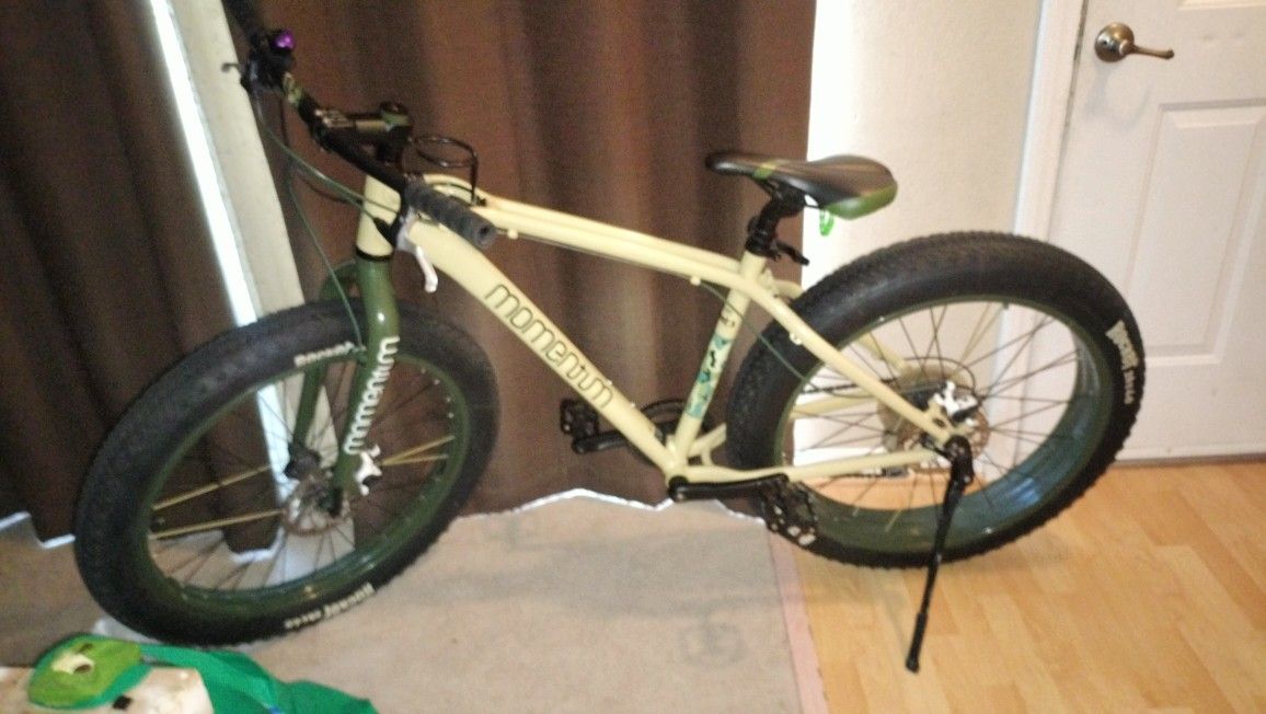 MOMENTUM ROCKER by GIANT