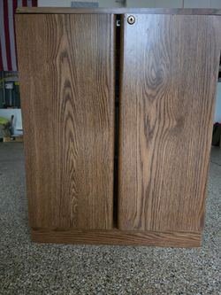 Vhs & cabinet