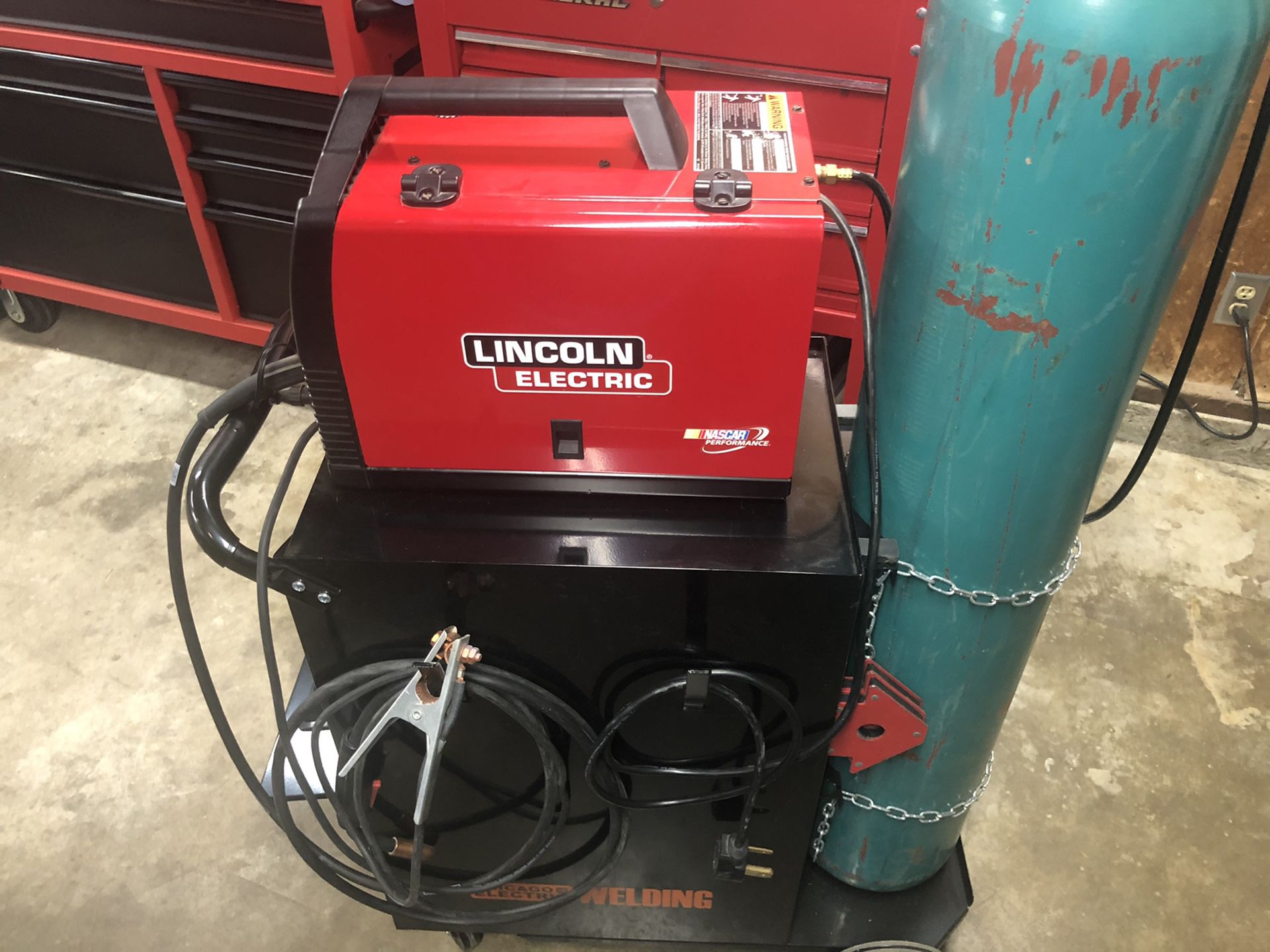 Lincoln 180HD MIG Welder **Great condition with light use**