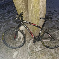 NICE SPECIALIZED HARD ROCK SPORT BIKE