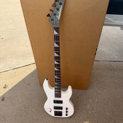 Jackson JS3 Concert Bass – White (Needs Minor Wiring Repair)