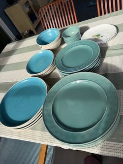 Dinnerware plates and bowls - blue
