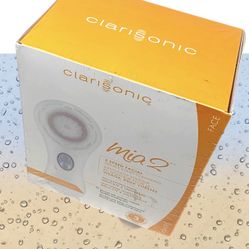 CLAIRISONIC Mia White Sonic Skin Cleansing Brush 1 Speed Charger *New In Box*