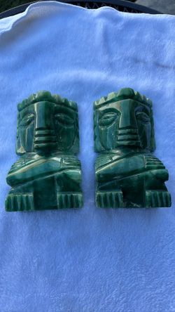 Mid  - CENTURY  MAYA N  FIGURE  MEXICAN. JADE  HAND  CARVER  BOOK ENDS. ASKING $60  DOLLARS FOR THE SET