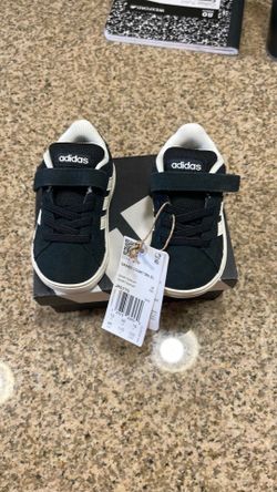 Adidas baby shoes size 4K
