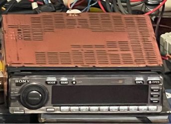 SONY ES CDX C90 OLD SCHOOL CAR STEREO COPPER BODY MADE IN JAPAN RETAIL 1300$ REMOTE NOT INCLUDED 350$