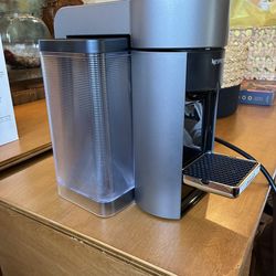 Nespresso  Vertuoline Evoluo Deluxe Espresso Maker