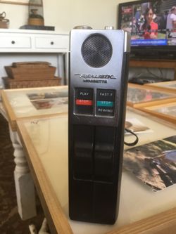 Rare realistic model 2228 made in Japan minisette player
