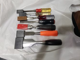 Chisels set in perfect condition.