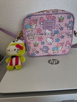 Hello Kitty loungefly cross body bag !!