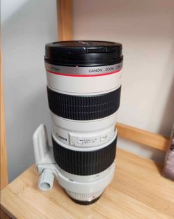 Canon EF 70-200mm f/2.8L IS USM lens
