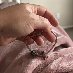 Pandora kids Bracelet with 3 charms