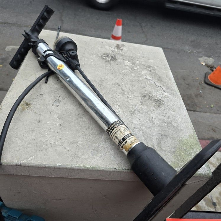 Husky Bicycle Floor Pump