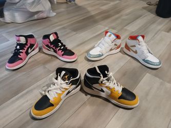 Sz 5 Air Jordan 1 Mid Sneakers – 3 Pairs