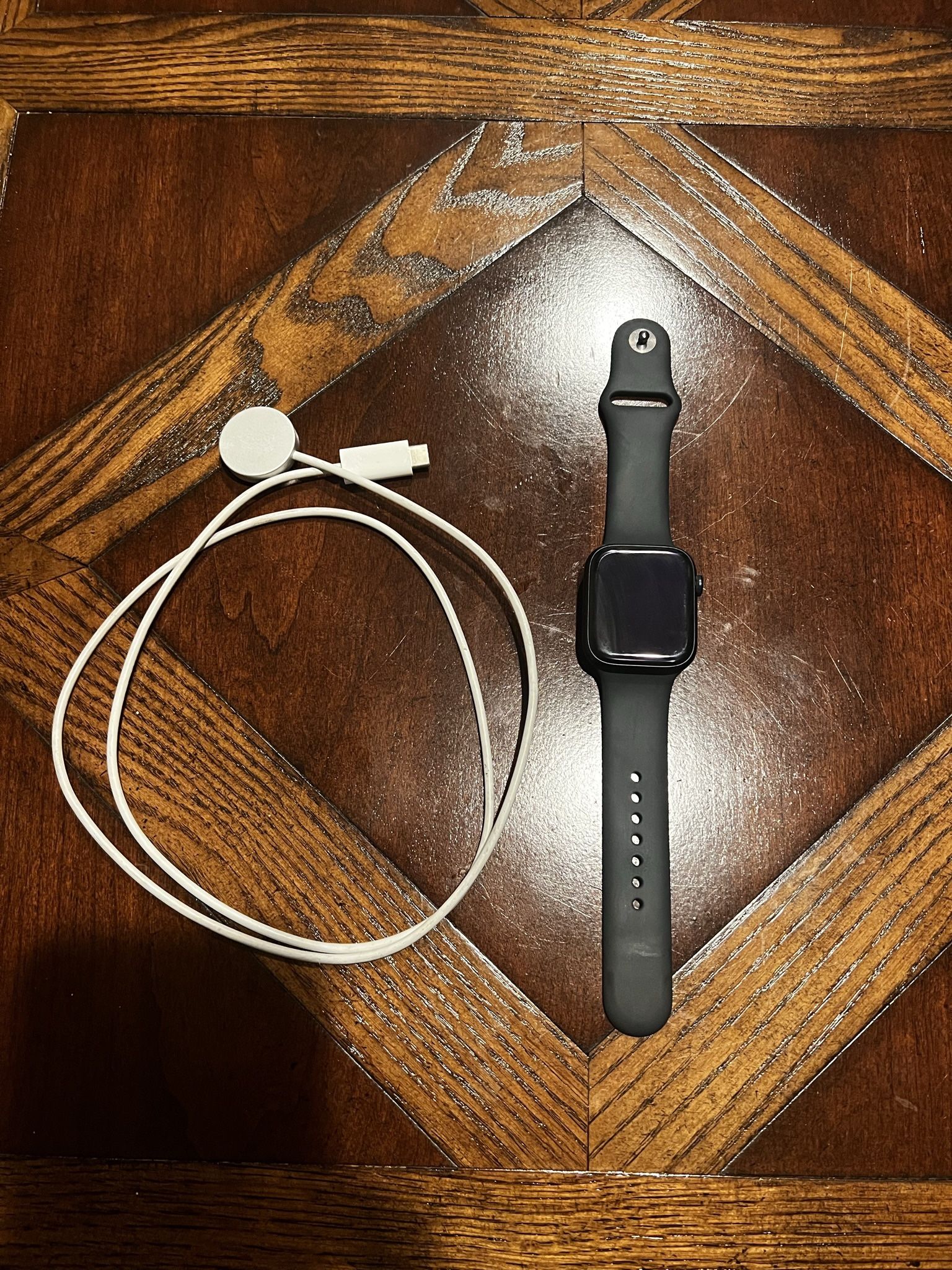 Apple Watch Series 7 45 mm GPS for Sale in Santa Ana, CA - OfferUp