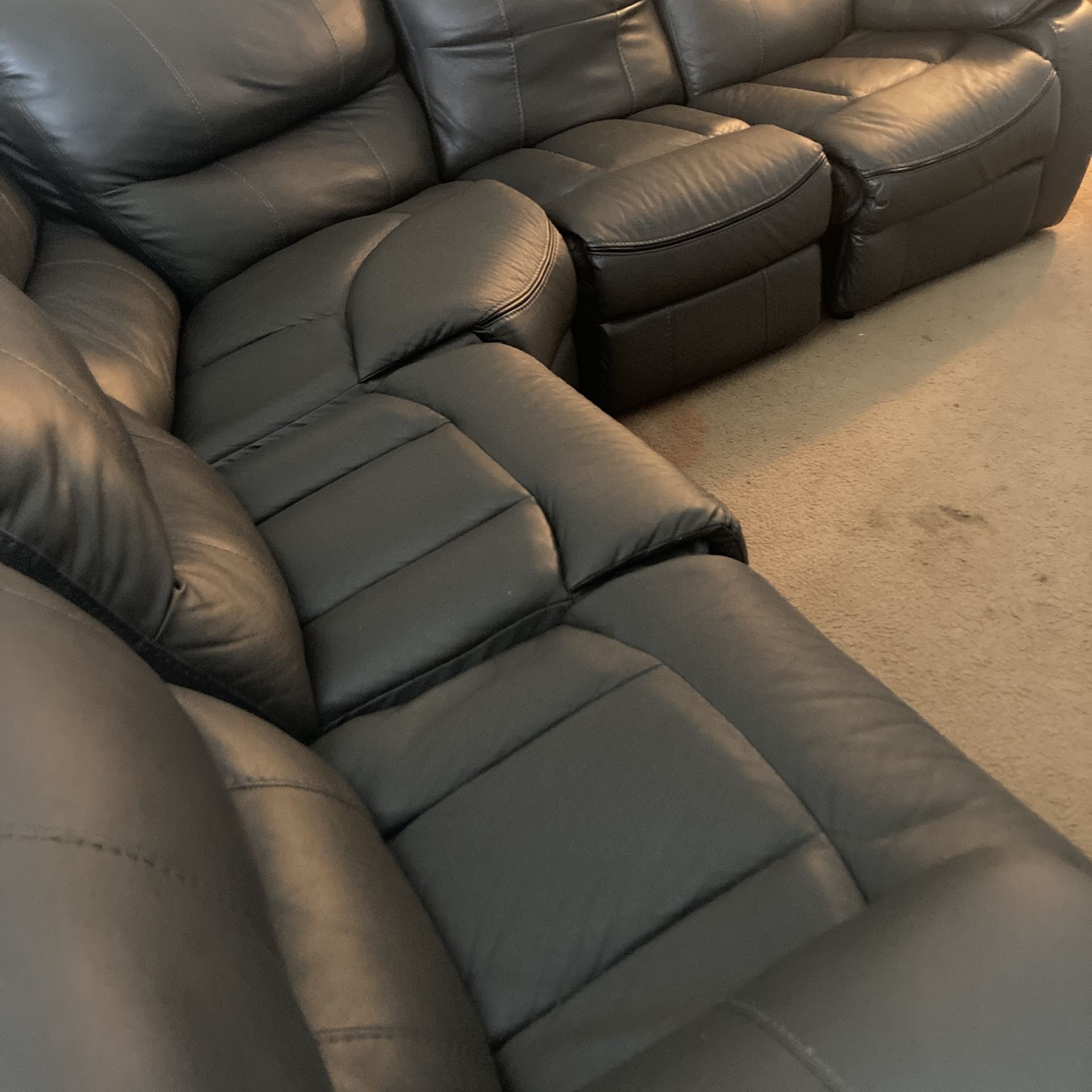 COUCH 5-6 People