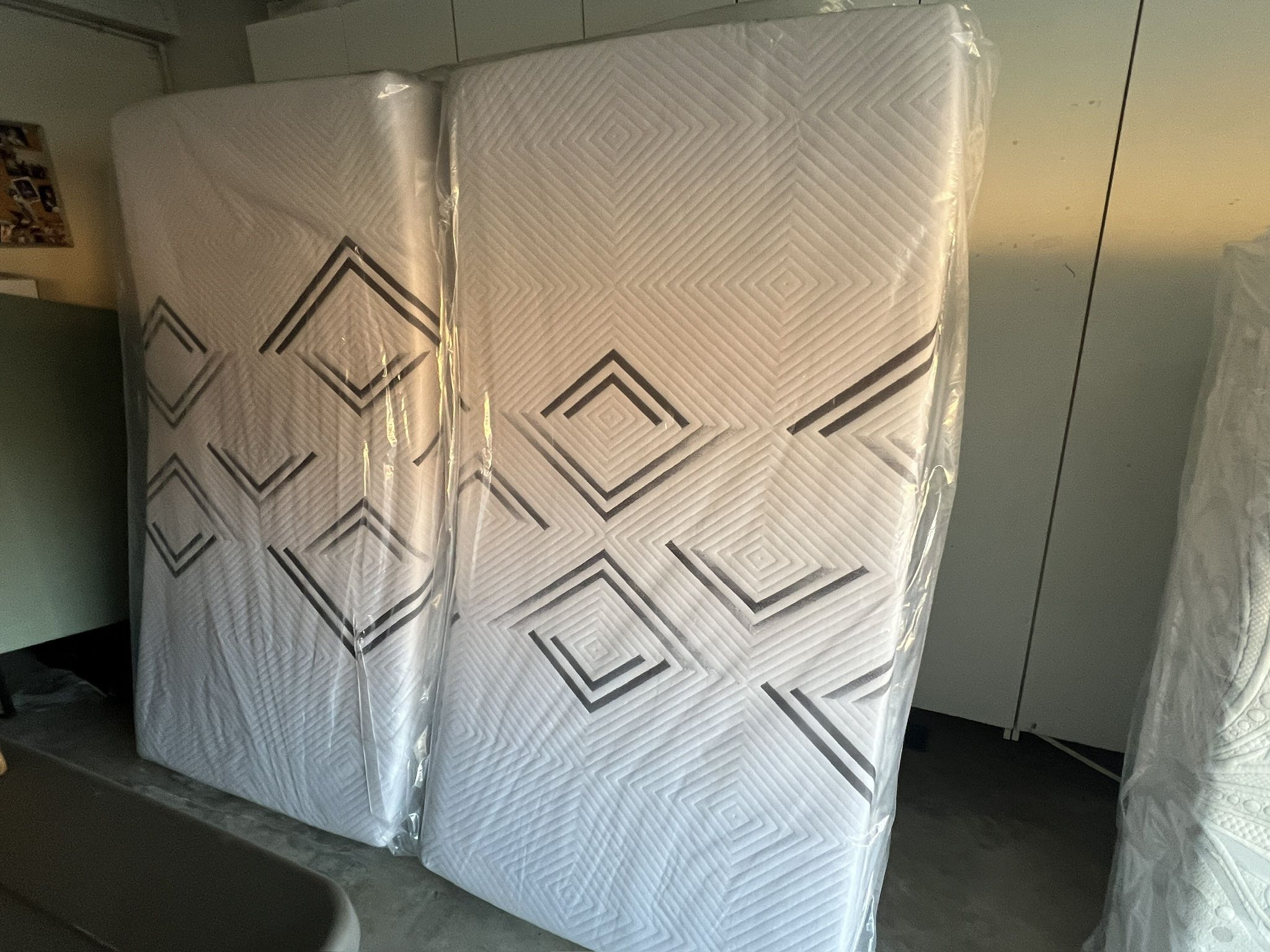 Mattress twin Size New Plastic sealed Memory Foam beautiful soft cover $140 one free pillow with purchase
