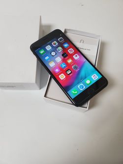 iPhone 7 plus 32 gb unlocked black