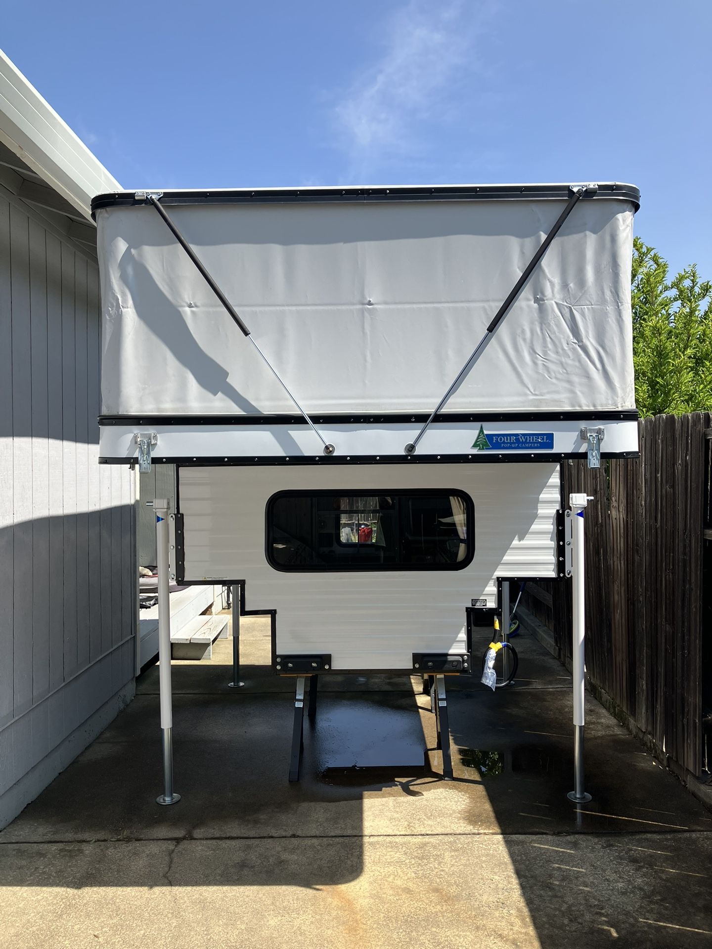 2021 Four Wheel Camper Fleet Shell