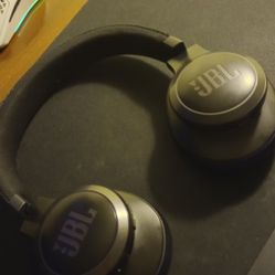 JBL LIVE660NC Bluetooth Headphones 