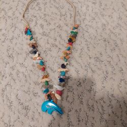 Bear carved necklace 32" end to end