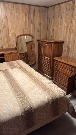 Queen bedroom set