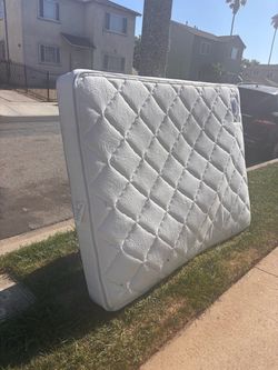 Mattress/ Colchón