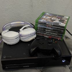 XBOX One Headphones And Games 