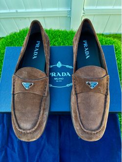PRADA BROWN CALF SUEDE LOAFERS TRIANGLE METAL LOGO MENS SZ US 10.5 / UK 9.5 NEW