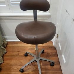 Vintage Adjustable Hobbiest Stool - Price negotiable