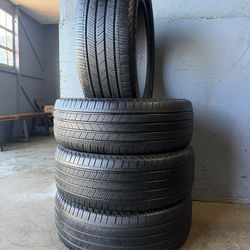 235/55/19 MICHELIN 