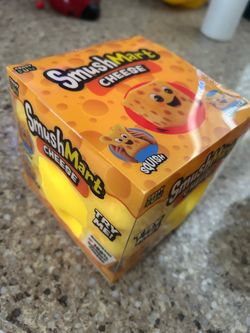 Smushmart squishy cheese toy