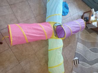 Hide Side Play Tunnel Multi-Color