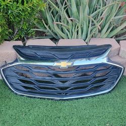 2019 2020 Chevrolet Cruze Sedan
Front Grille W/Insert Cap/emblem
-OEM