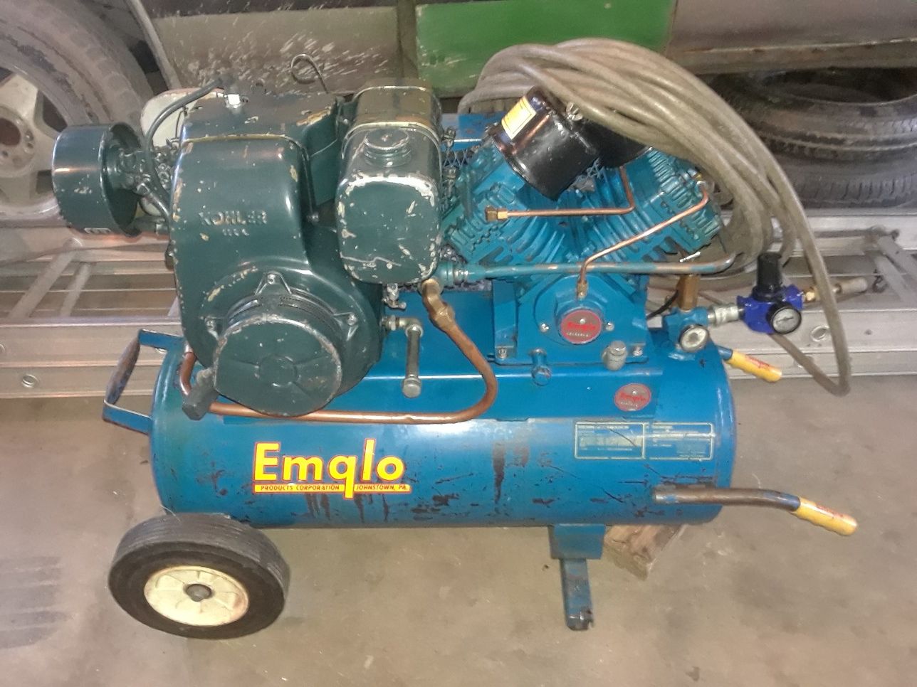 $☆LOWER PRICE☆●EMGLO! Air Compressor!!! ●Well maintained●