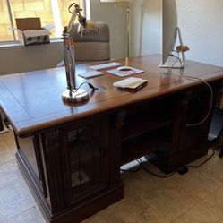 Computer table With Filling Cabinets  And Printer Table