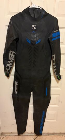 SYNERGY wet suit