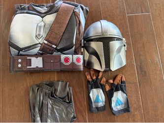 Official STAR WARS The Mandalorian Youth Halloween Costume