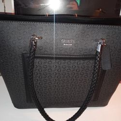 Purse ~ GUESS brand New 